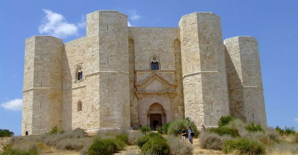 Discover Castel del Monte (UNESCO) - 2 Hour Guided Tour - Associazione Culturale "le Terre Di Federico" - Italy - Image 1