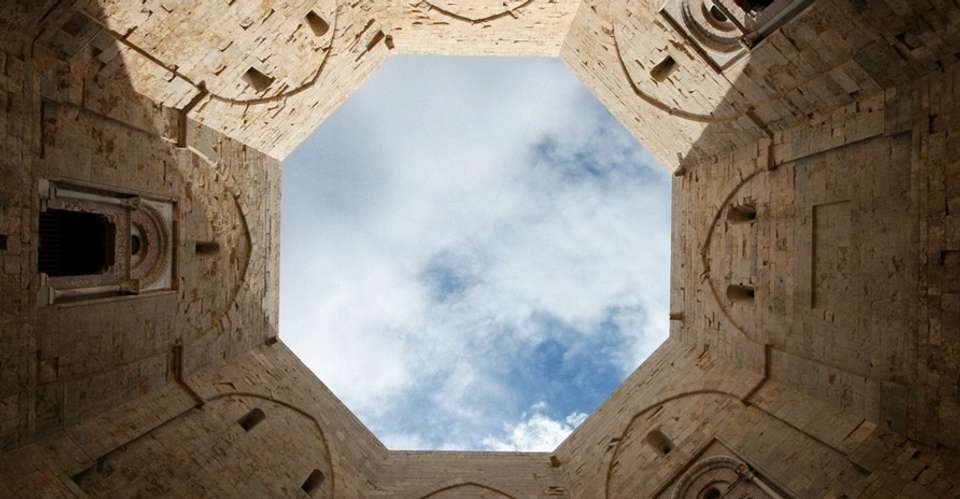 Discover Castel del Monte (UNESCO) - 2 Hour Guided Tour - Associazione Culturale "le Terre Di Federico" - Italy - Image 4