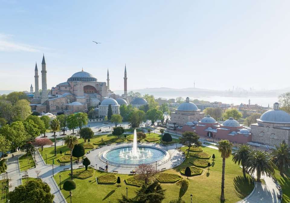 Discover Dubai Abu Dhabi and Istanbul - undefined - Image 6