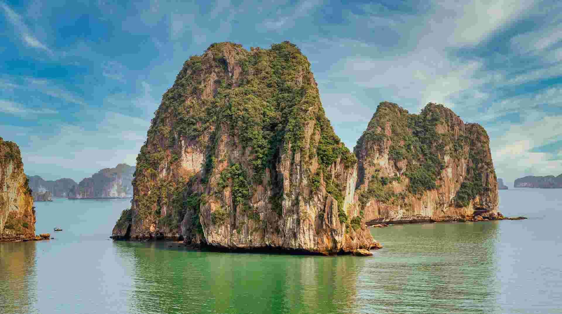 Discover Hanoi, Sapa and Halong Bay - 7 Days