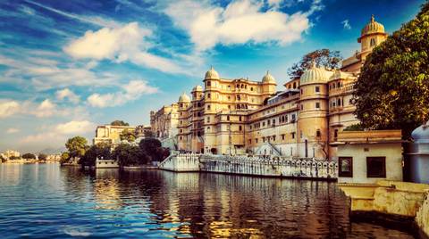 Udaipur City Sightseeing Tour: Discover India From North To South