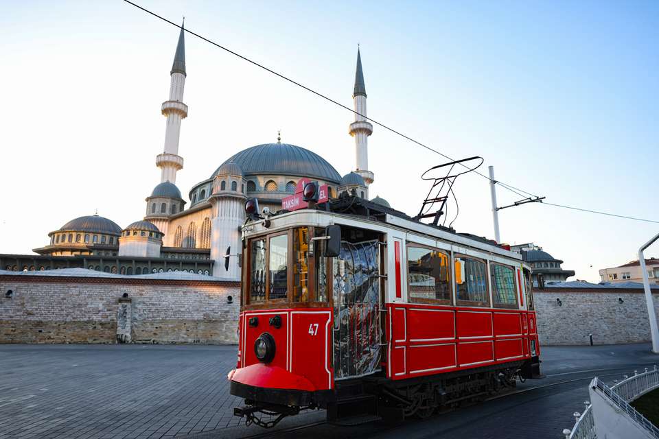 Discover Istanbul - Exodus Adventure Travels - Turkey - Image 14
