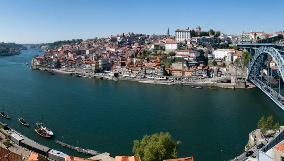 Discover Lisbon, Porto and the Douro Valley (port-to-port cruise) - Croisieurope - Portugal
