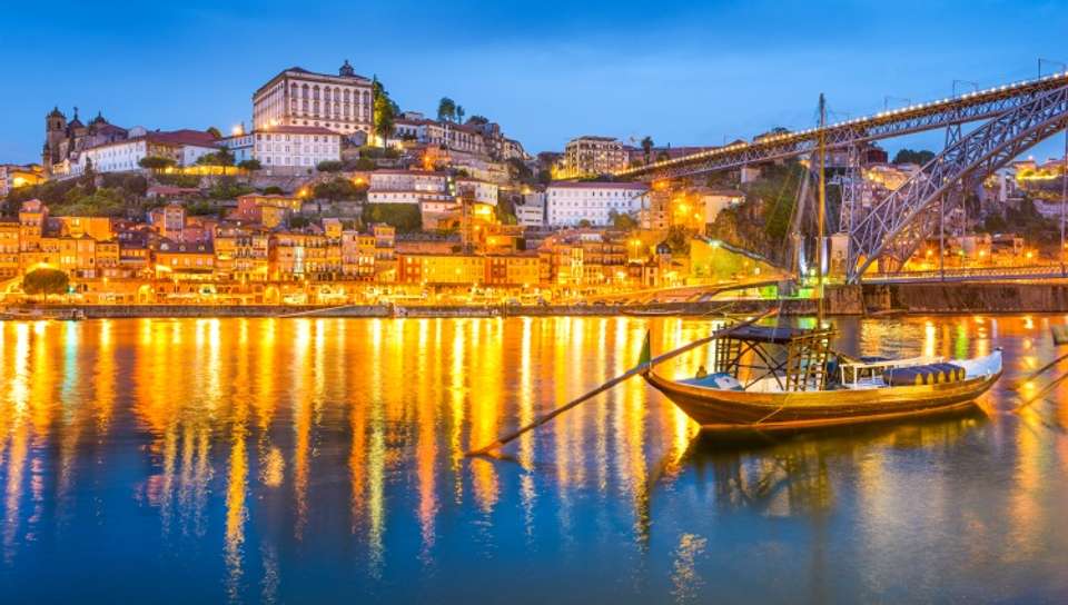 Discover Lisbon, Porto and the Douro Valley (port-to-port cruise) - Croisieurope - Portugal - Image 3
