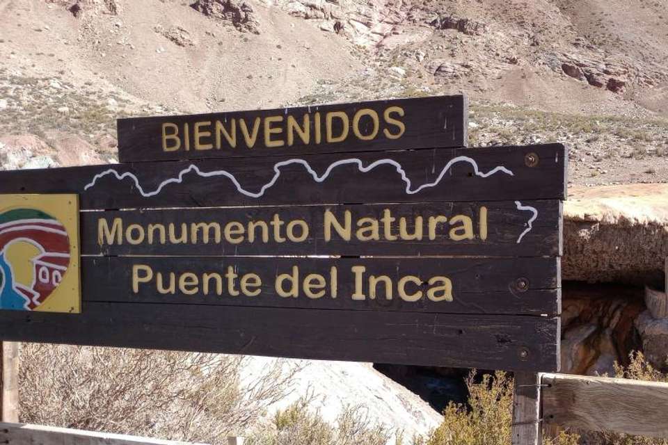 Discover Mendoza: Andes Adventure with Airport Transfers - Tangol Tours - Argentina - Image 2
