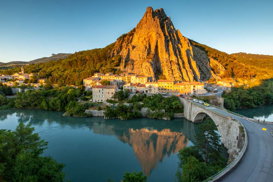 Discover Provence - Exodus Adventure Travels - France - Image 18