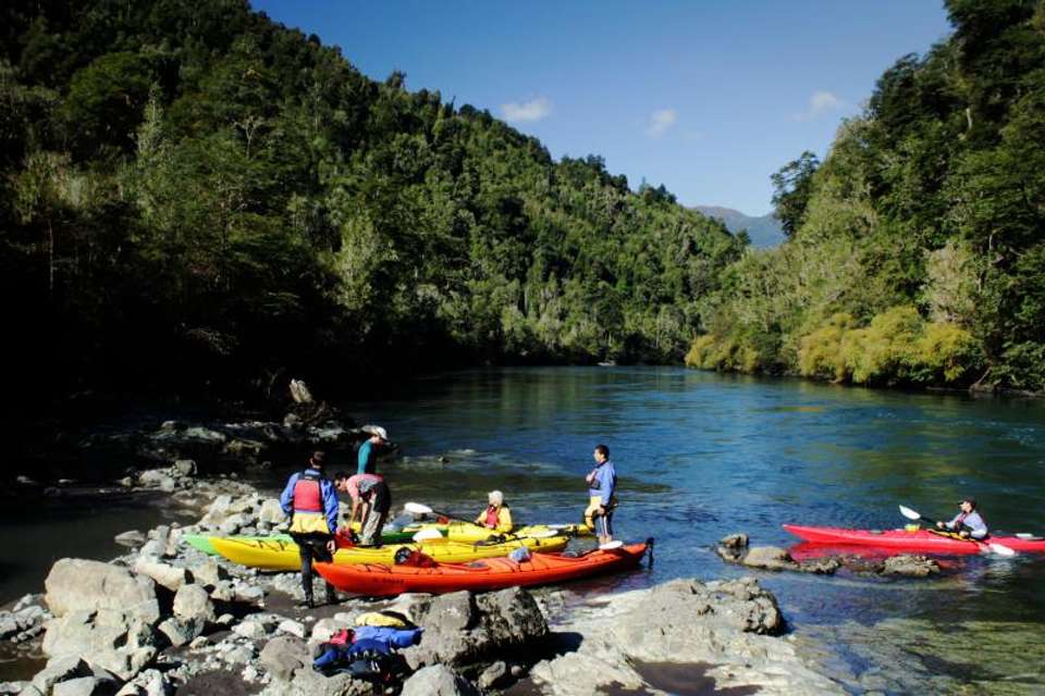 Discover Reloncavi Kayak in the First Fjord of Chile - Tangol Tours - Chile - Image 4
