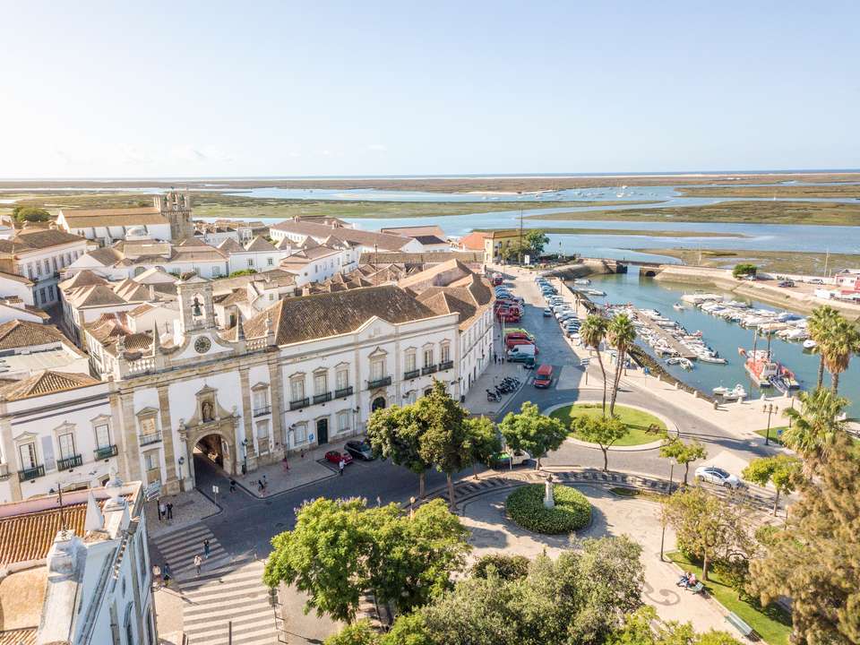 Discover Spain & Portugal by Rail - Exodus Adventure Travels - Spain - Image 3