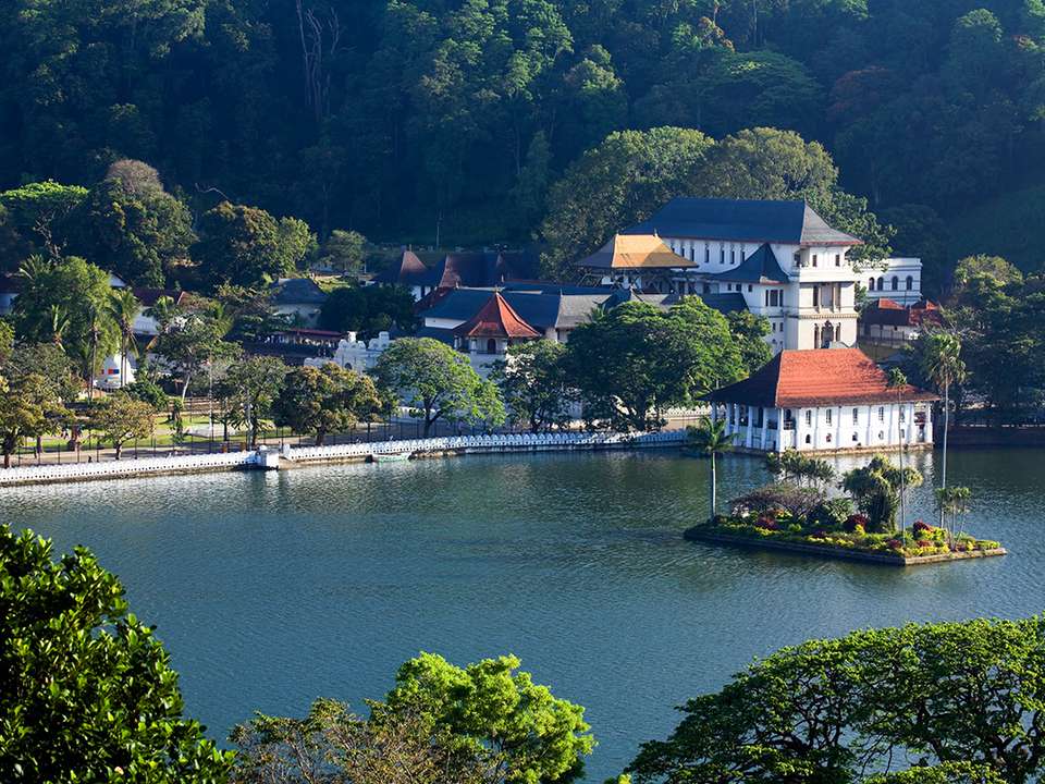 Journeys: Discover Sri Lanka - G Adventures - Sri Lanka