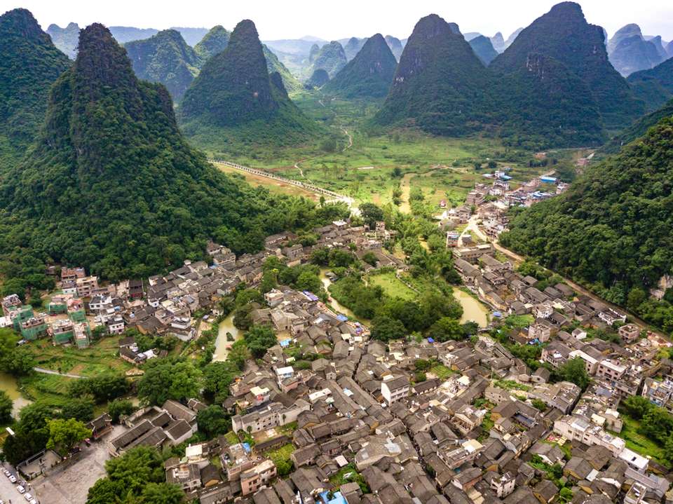 Discover the Magic of Avatar in China - Europamundo - China - Image 10