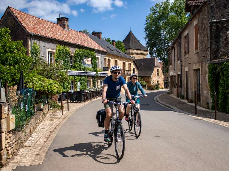 Dordogne Valleys and Villages Cycling trip - alternative tour available