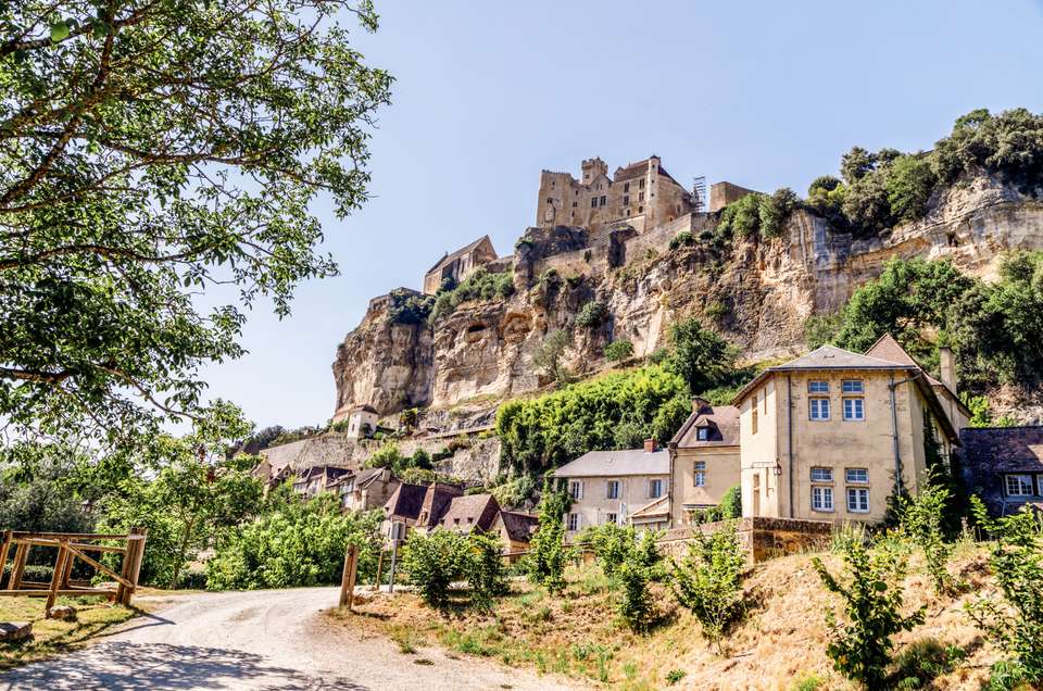 Dordogne Valleys and Villages Cycling - Exodus Adventure Travels - France - Image 8