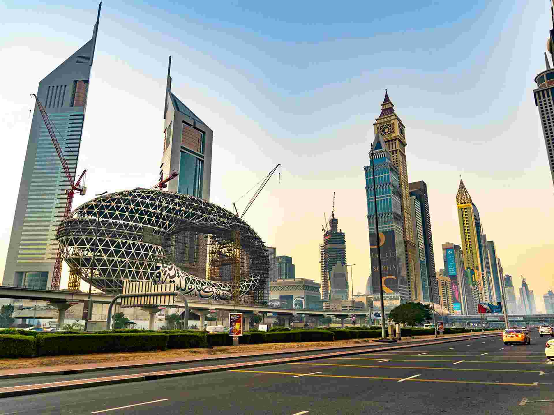 Dubai, Abu Dhabi, Burj Khalifa & Desert Safari (4 Star) - 4 days