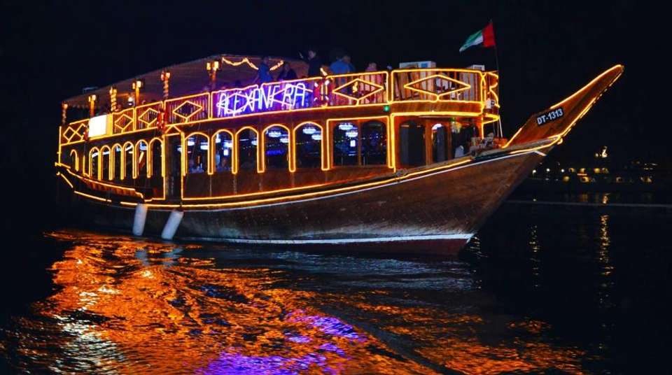 Dubai Dinner Cruise on Creek - Daytur Dubai - UAE - Image 2