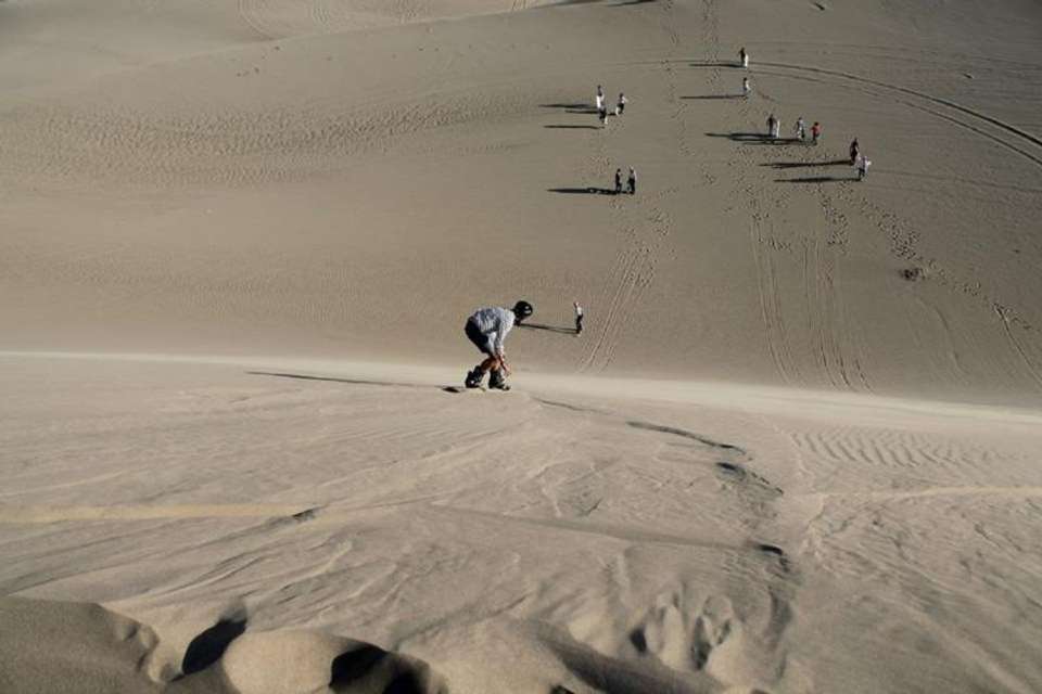 Dune Buggy and Sandboard in Huacachina Ica - Tangol Tours - Peru - Image 5