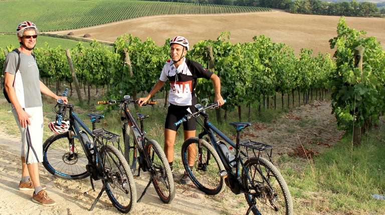 E-Bike Chianti Tour from Siena with Winery Lunch trip - alternative tour available