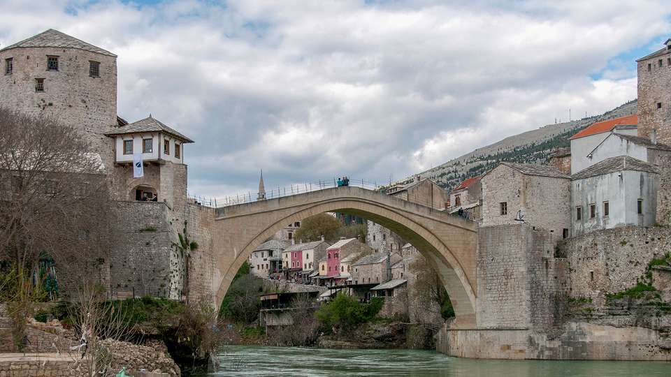 Image 10 of 24