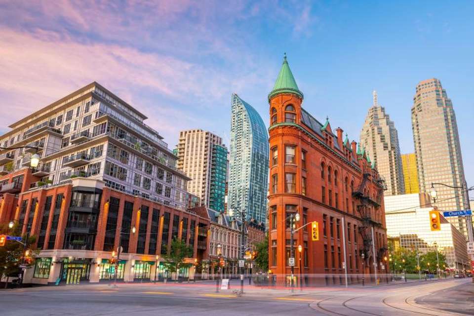 Eastern Explorer Mini Tour: Toronto Departure - Omega Tours - Canada - Image 1
