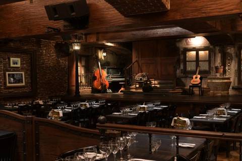El Aljibe Vip Dinner Show & Wine Tasting - 1 Day
