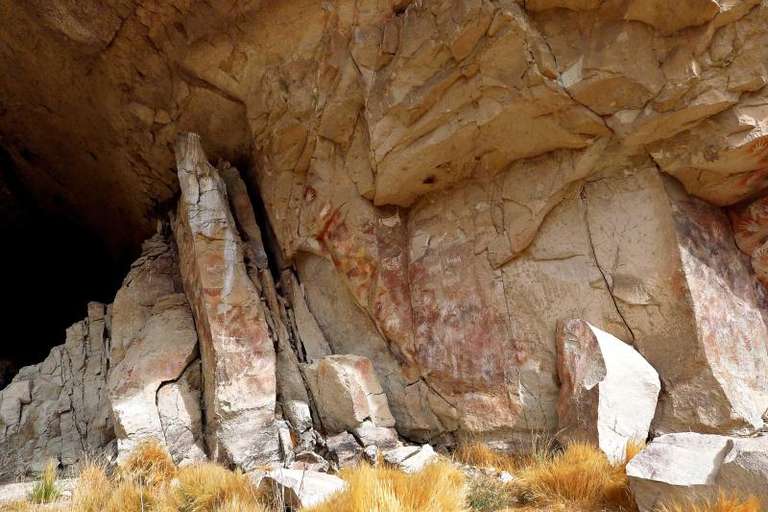 El Calafate City Tour & Walichu Caves trip - alternative tour available
