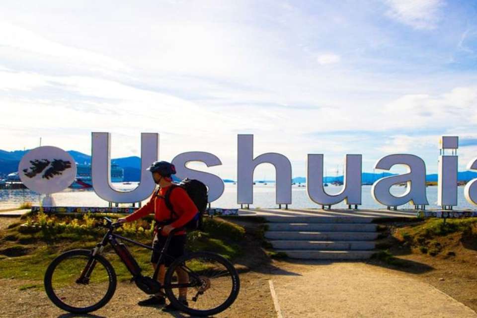 Electric Bike City Tour In Ushuaia - Tangol Tours - Argentina - Image 2