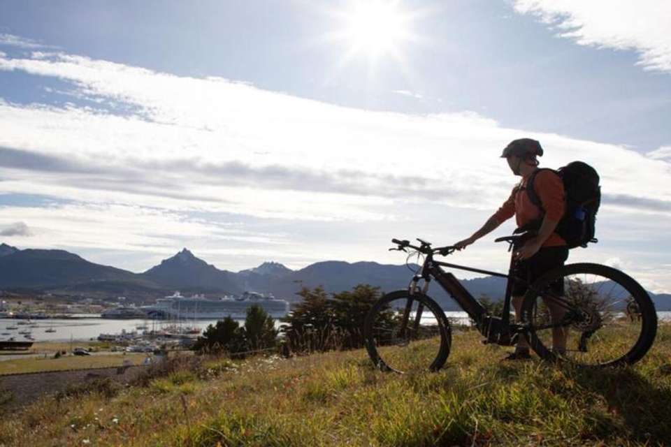 Electric Bike City Tour In Ushuaia - Tangol Tours - Argentina - Image 4