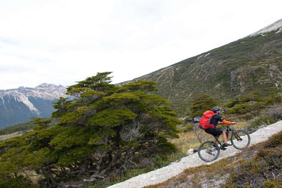 Electric Bike Tour To Beban Cascade In Ushuaia - Tangol Tours - Argentina - Image 7