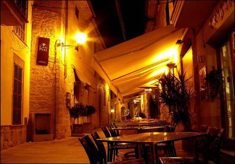 Shopping And Markets Tour: Enchanting Spain And Mallorca Island