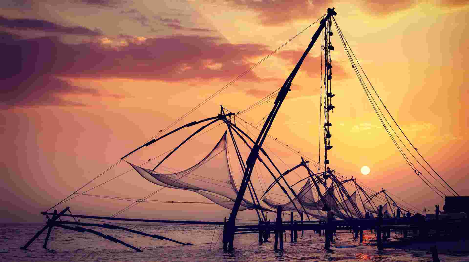 ENCHANTING TRIP OF TAMIL NADU & KERALA