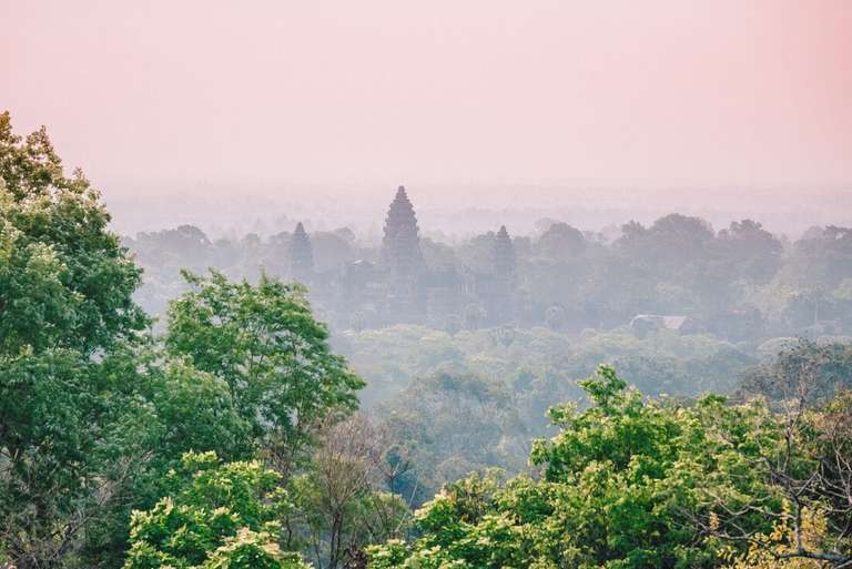Hanoi Adventure Tour: Epic Vietnam to Cambodia