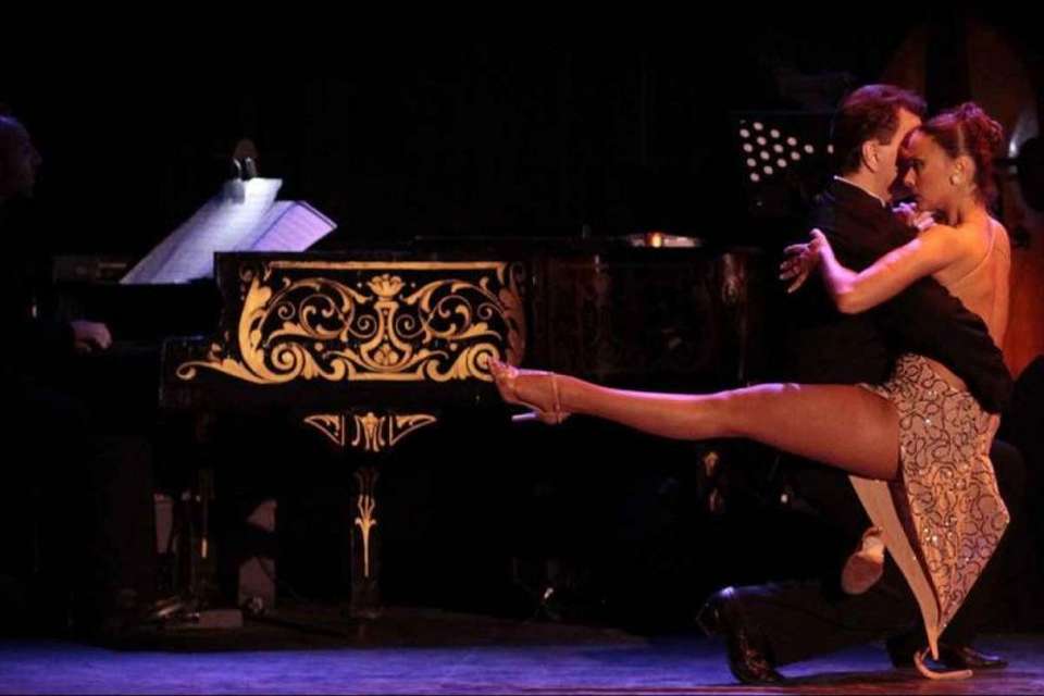 Esquina Homero Manzi Dinner & Tango Show - Tangol Tours - Argentina - Image 3