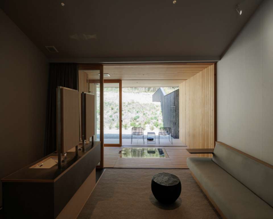 Image 5 of 12