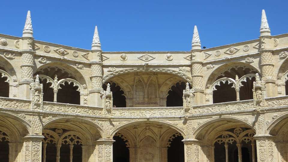 Essential Portugal, Spain, Switzerland and France - Indus Travels - Portugal - Image 3