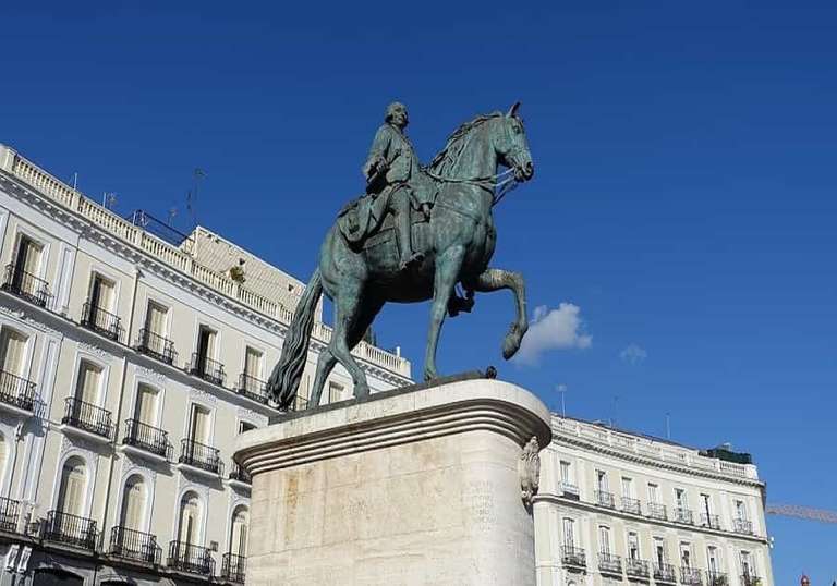 Essential Portugal, Spain, Switzerland and France