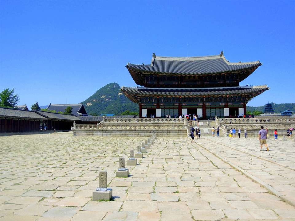 Essential South Korea and Jeju - 12 days - On The Go Tours - South Korea