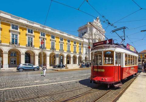 Essential Spain And Lisbon