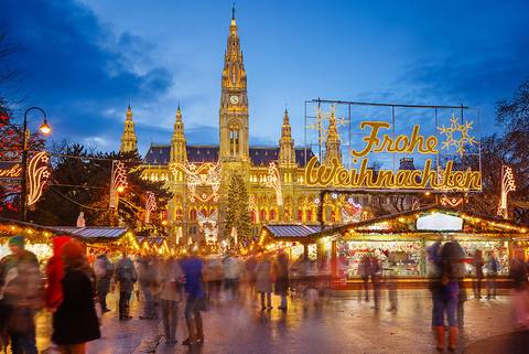 Shopping And Markets Tour: Europe Christmas Markets: Munich To Budapest
