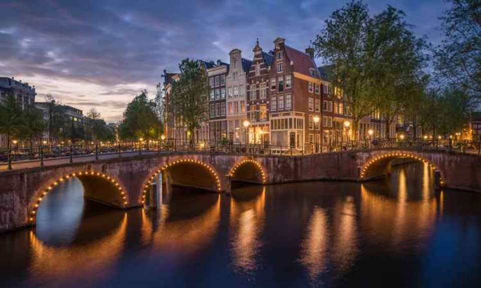 Europe Taster New Year - Expat Explore - England