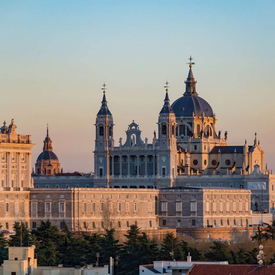 European Grandeur - Insight Vacations - France - Image 6