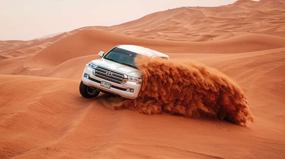 Evening Desert Safari in Dubai With Shows & Buffet Dinner - Jtr Holidays - UAE - Image 2