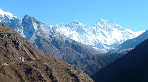 Everest-at-a-glance Trek