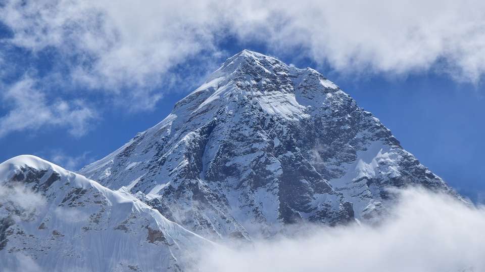 Everest Base Camp Trek - Himalayan Trekking And Tours (p) Ltd - Nepal - Image 4