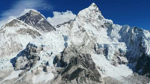 Image 4 of 9