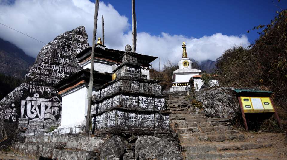 Everest Base Camp Trek - Travel Max Guide - Nepal - Image 7
