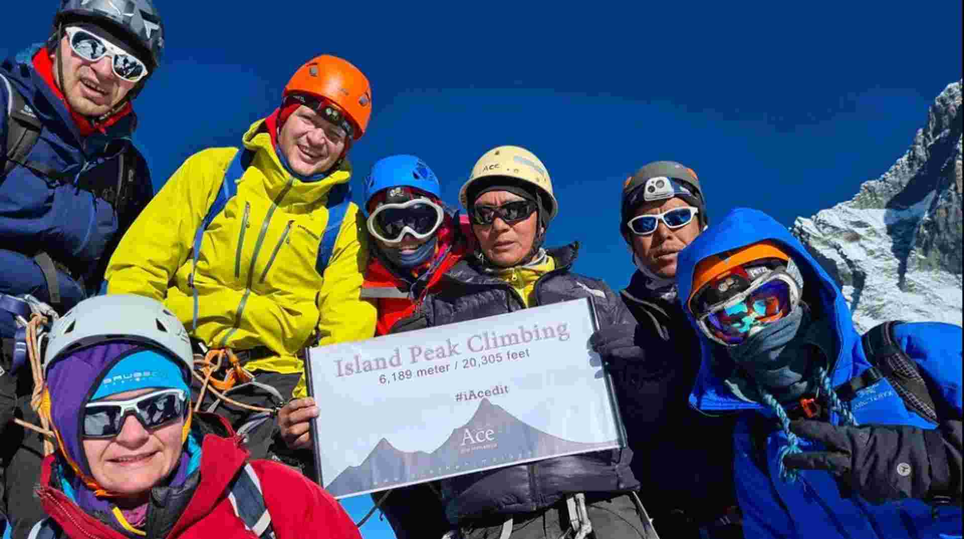 Everest Base Camp with Island Peak
