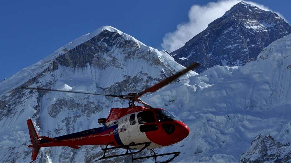Everest Chopper Tour - Alpine Club Of Himalaya - Nepal - Image 2