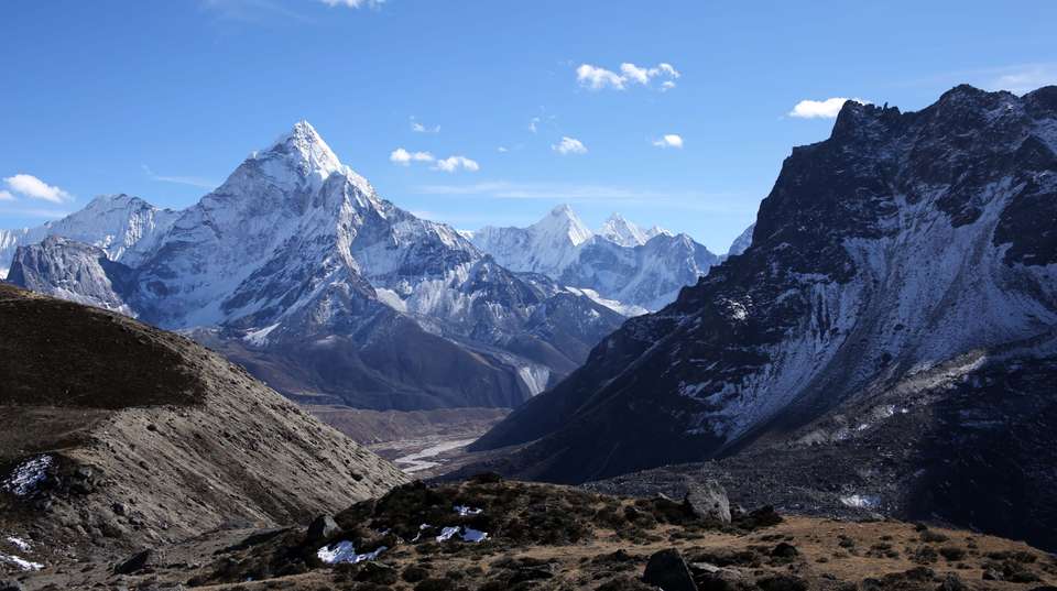 Everest Luxury Lodge Trek - Travel Max Guide - Nepal - Image 7