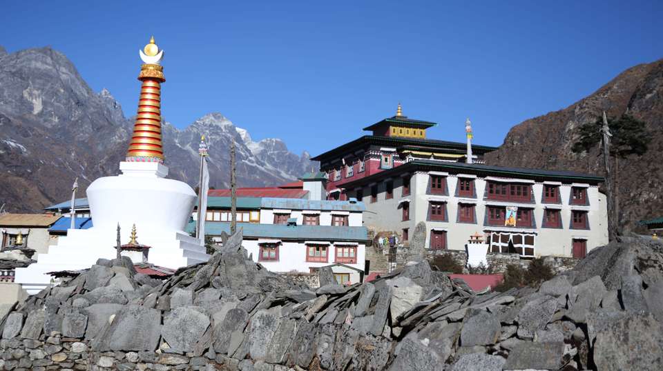 Everest Luxury Lodge Trek - Travel Max Guide - Nepal - Image 8