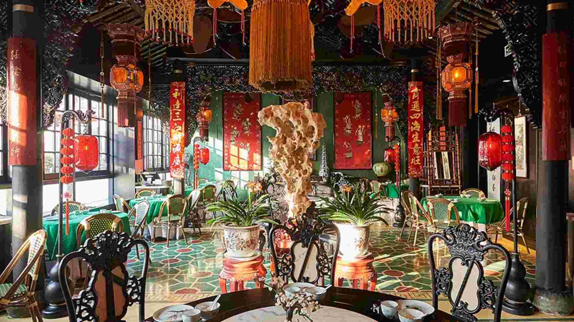Experience Early 20's Shanghai Lifestyle