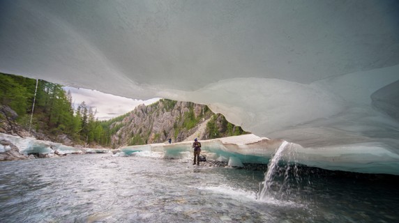 Image 2 of 6